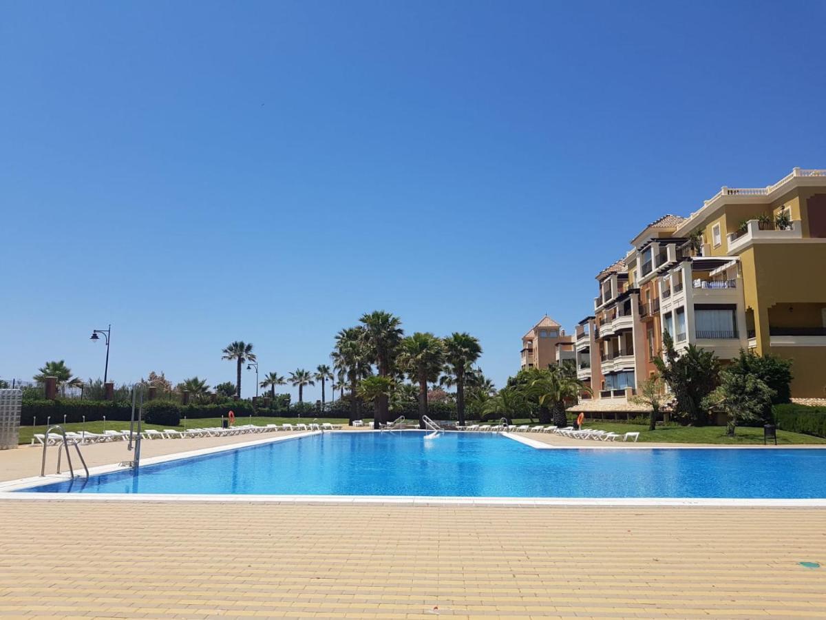 Bonito Apartamento En Primera Linea De Playa Isla Canela Bagian luar foto