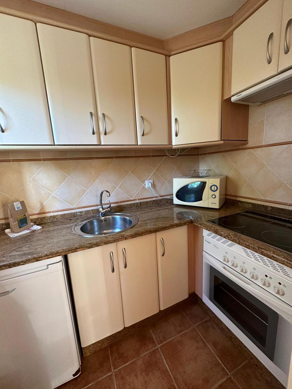 Bonito Apartamento En Primera Linea De Playa Isla Canela Bagian luar foto